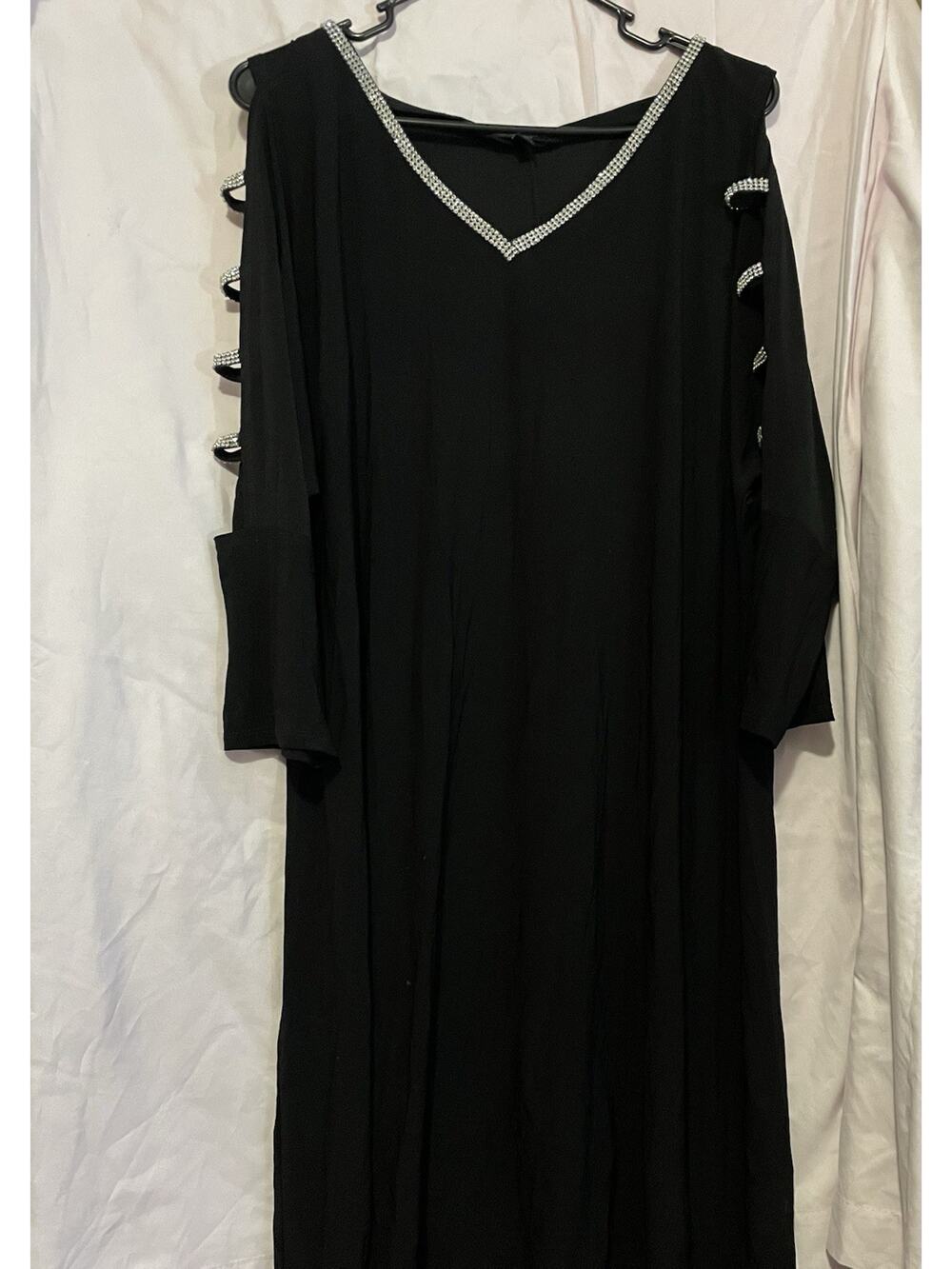 Elegant Black Cold Shoulder Rhinestone Trim dress Women’s Plus Size 1x